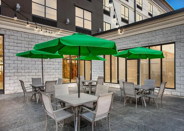 Hotel By Ihg