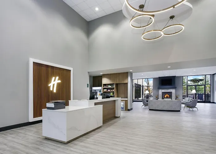 By Ihg Hotel Quincy